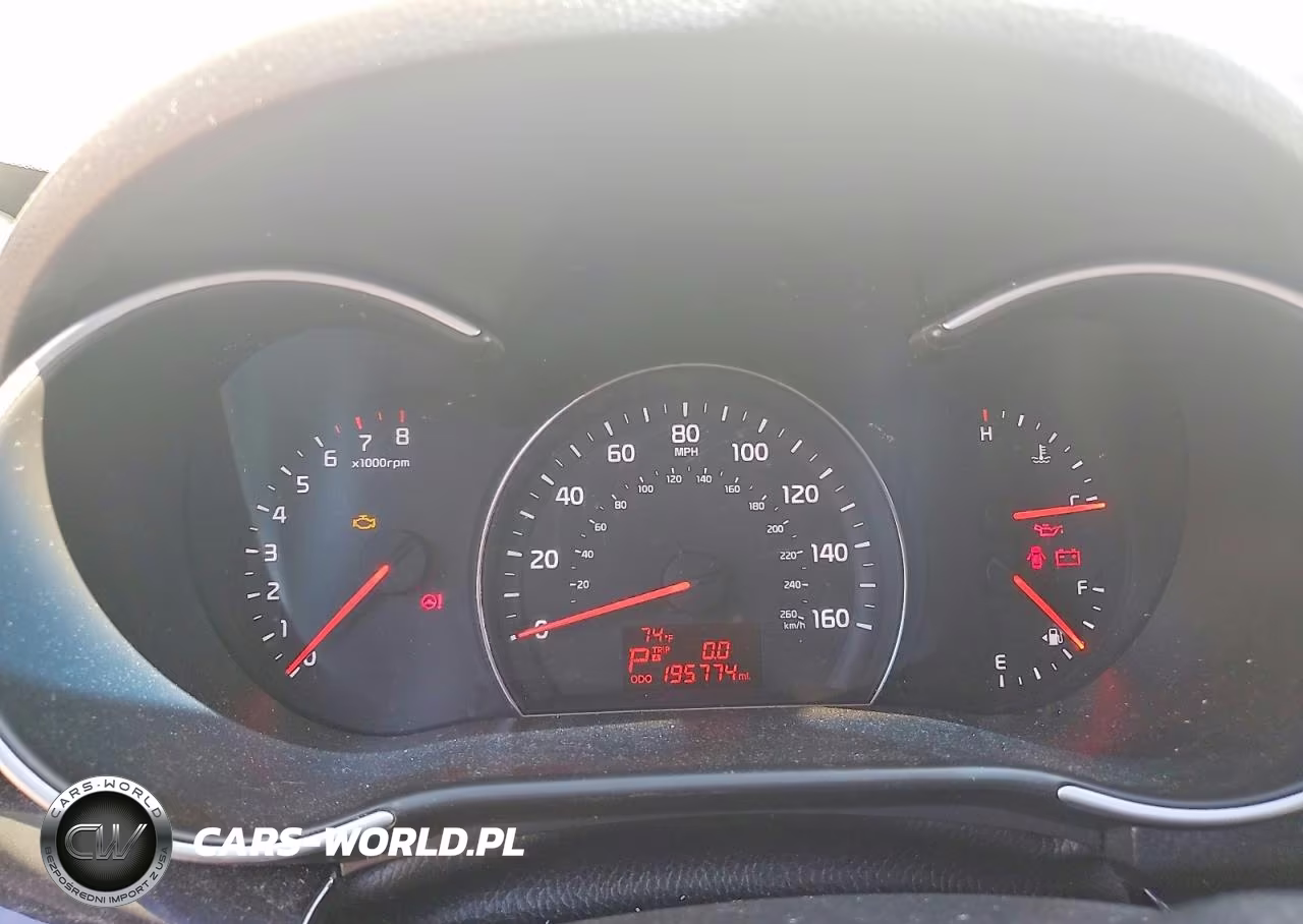 2014 Kia Sorento Lx VIN:5XYKTCA67EG526535 - 9