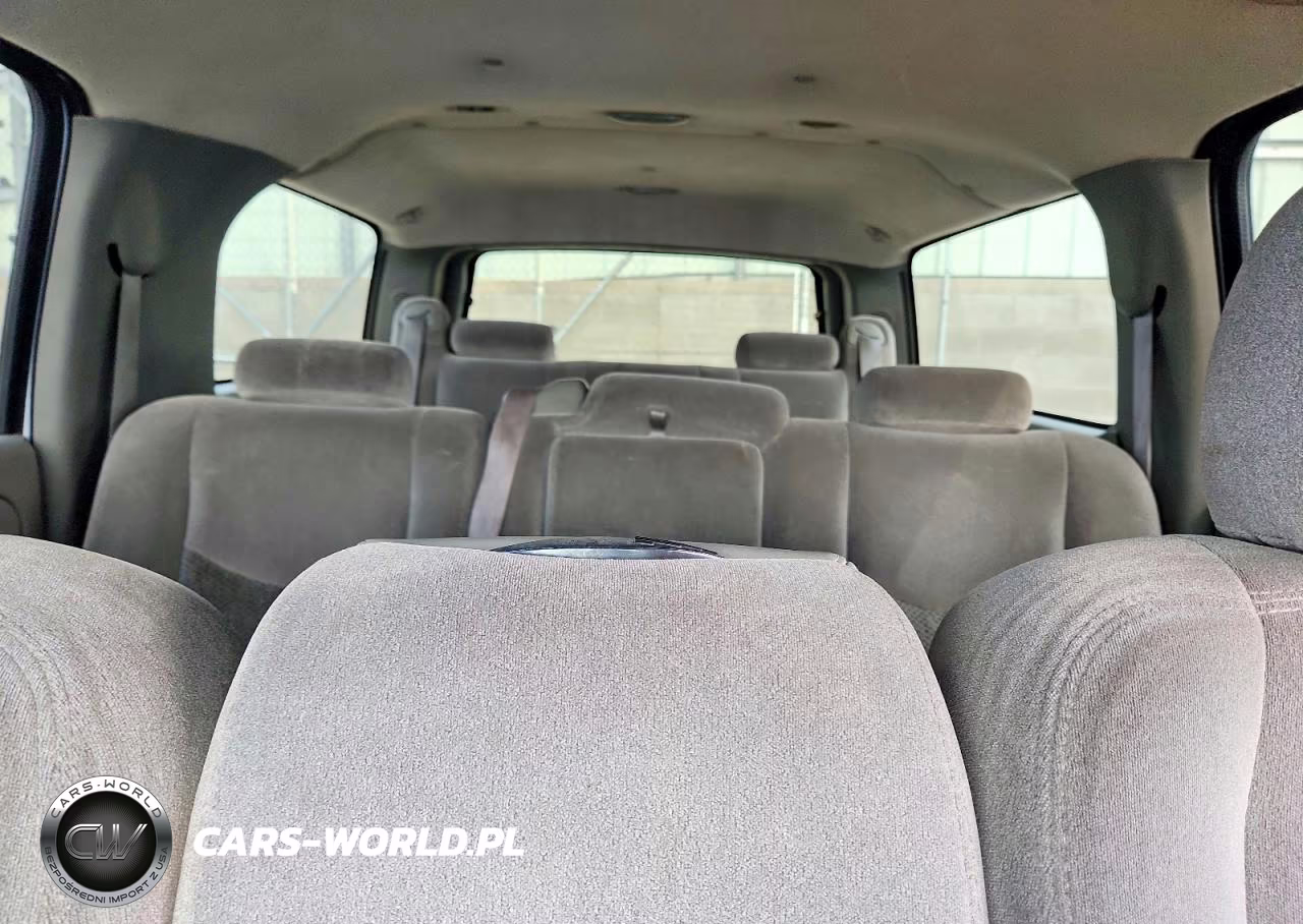 2006 Chevrolet Suburban K2500 VIN:3GNGK26U96G133205 - 10