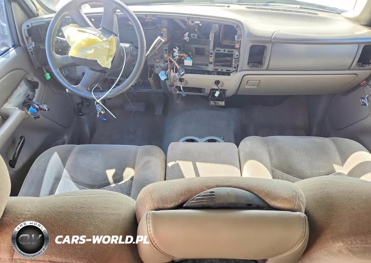 2006 Chevrolet Suburban K2500 VIN:3GNGK26U96G133205 - 8
