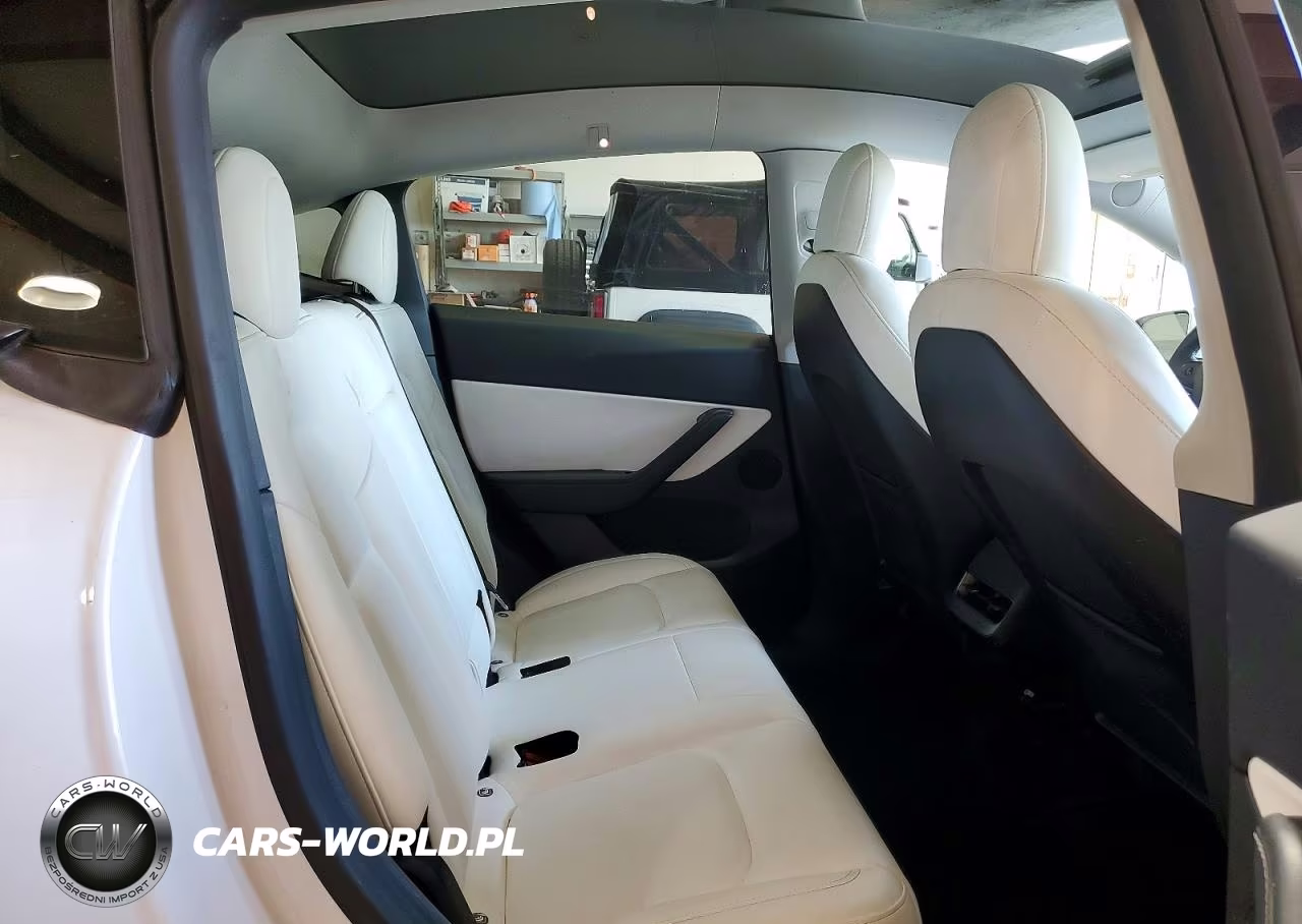2021 Tesla Model Y VIN:5YJYGDEEXMF246359 - 11