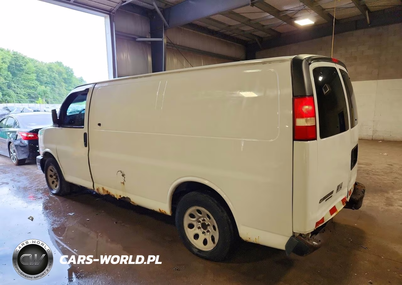2014 Chevrolet Express G1500 VIN:1GCSHAF40E1124725 - 2