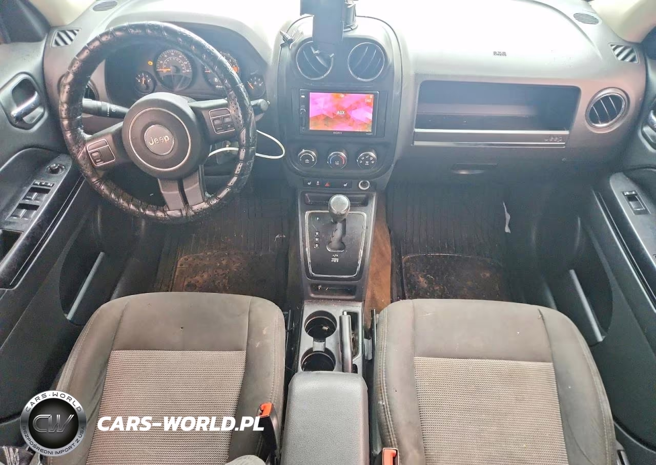 2016 Jeep Patriot Latitude VIN:1C4NJRFBXGD657830 - 8