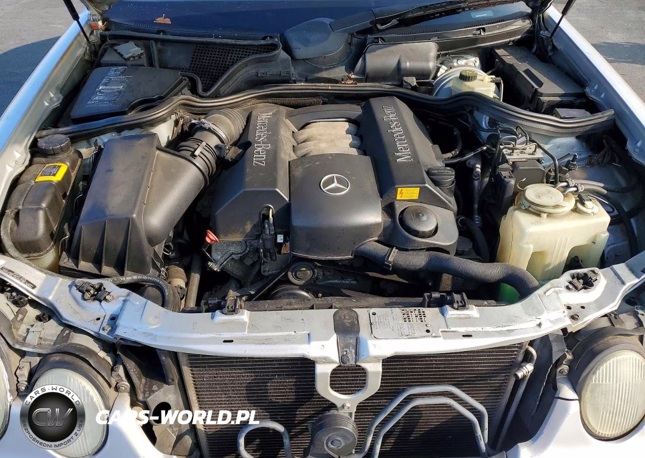 2000 Mercedes-Benz E 320 VIN:WDBJF65J8YB090763 - 11