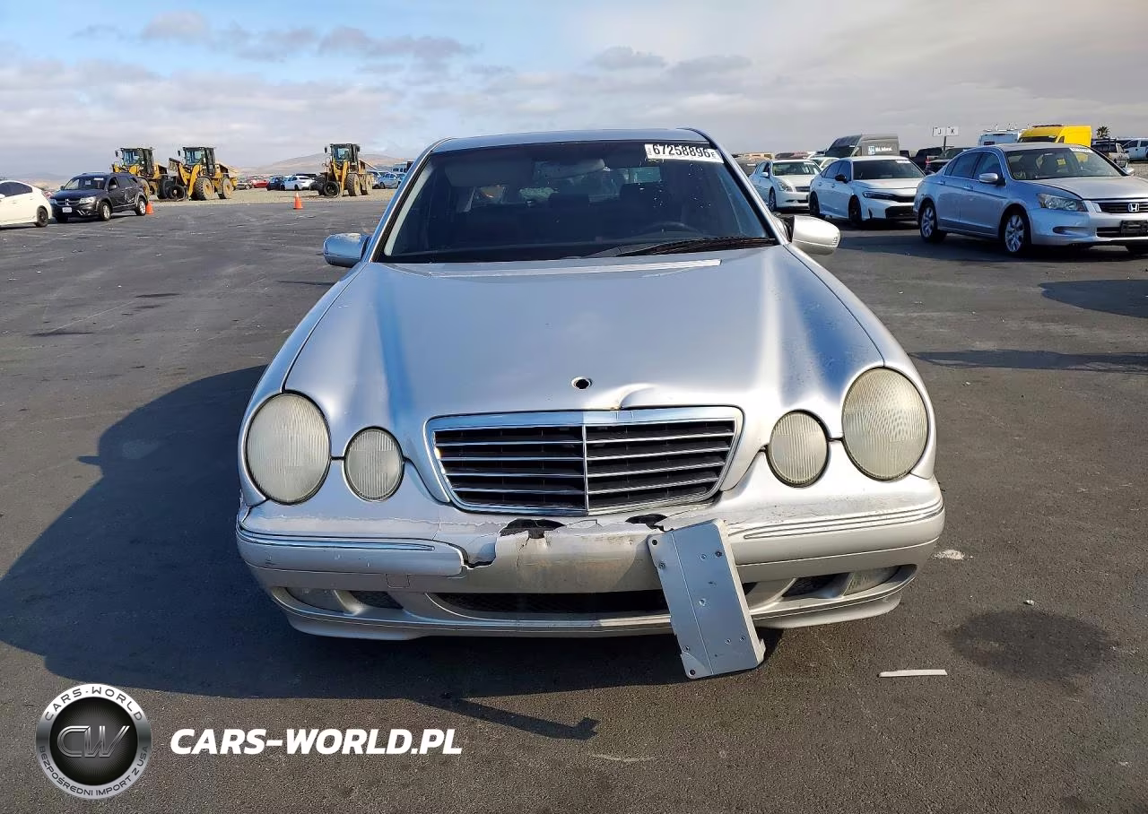 2000 Mercedes-Benz E 320 VIN:WDBJF65J8YB090763 - 5