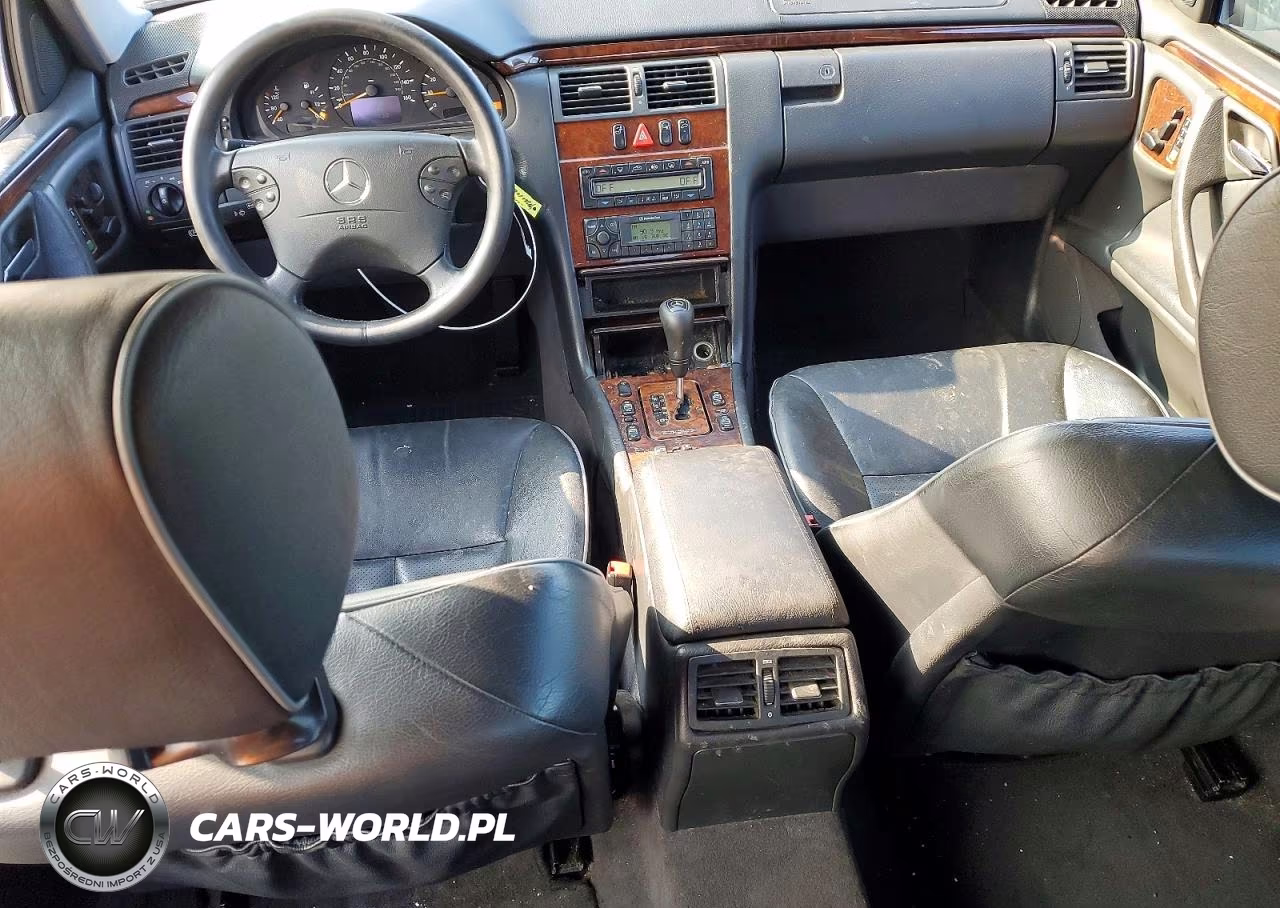 2000 Mercedes-Benz E 320 VIN:WDBJF65J8YB090763 - 8