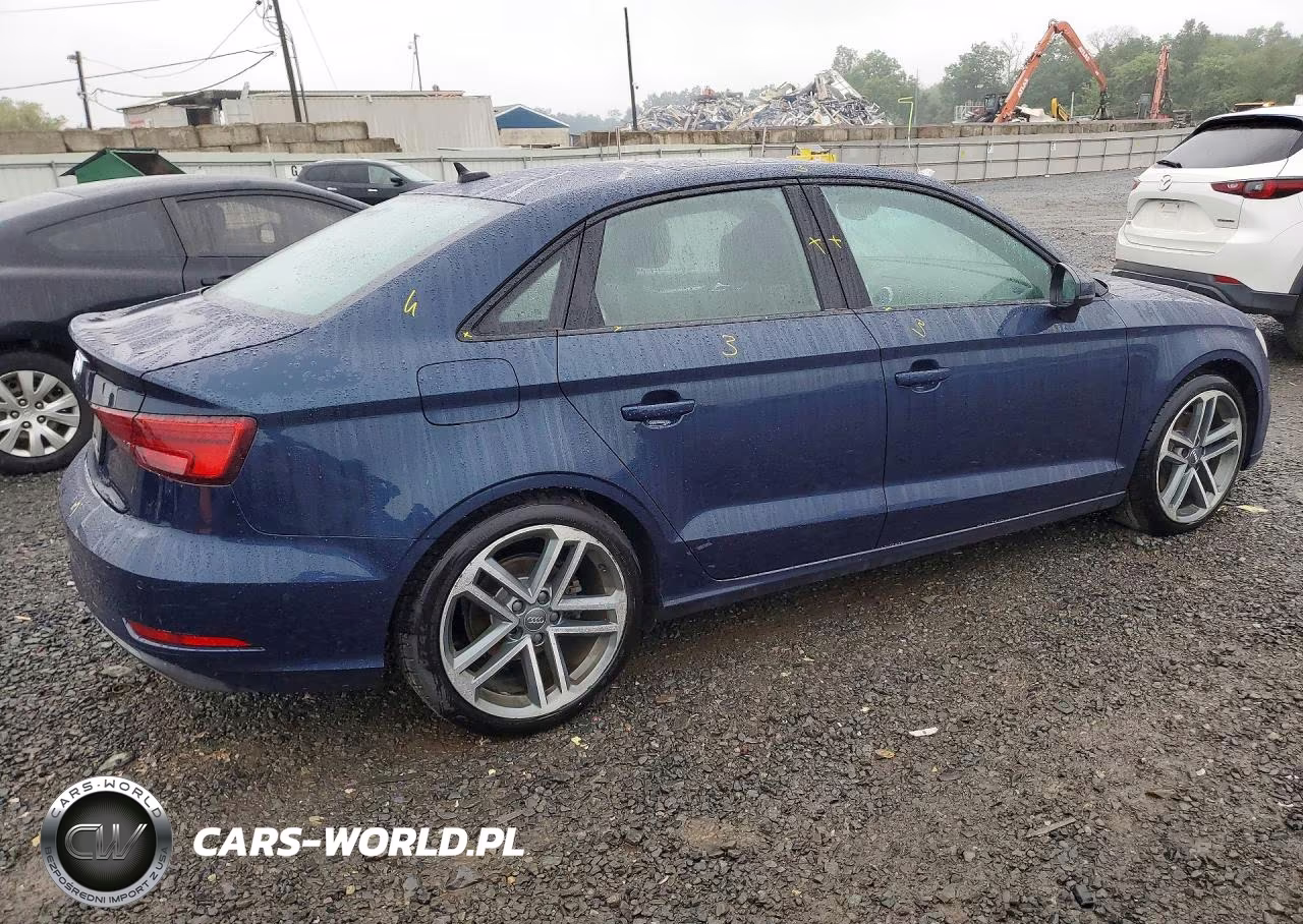 2020 Audi A3 Premium VIN:WAUAUGFF2LA102585 - 3