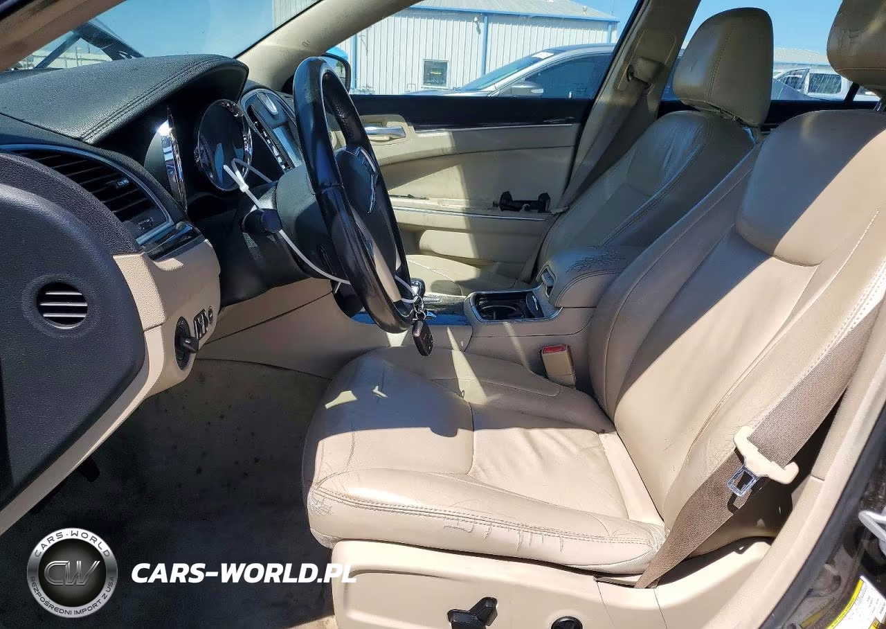 2013 Chrysler 300 VIN:2C3CCAAG4DH565752 - 7