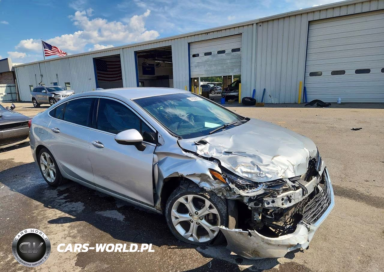 2017 Chevrolet Cruze Premier VIN:1G1BF5SM7H7230148 - 4
