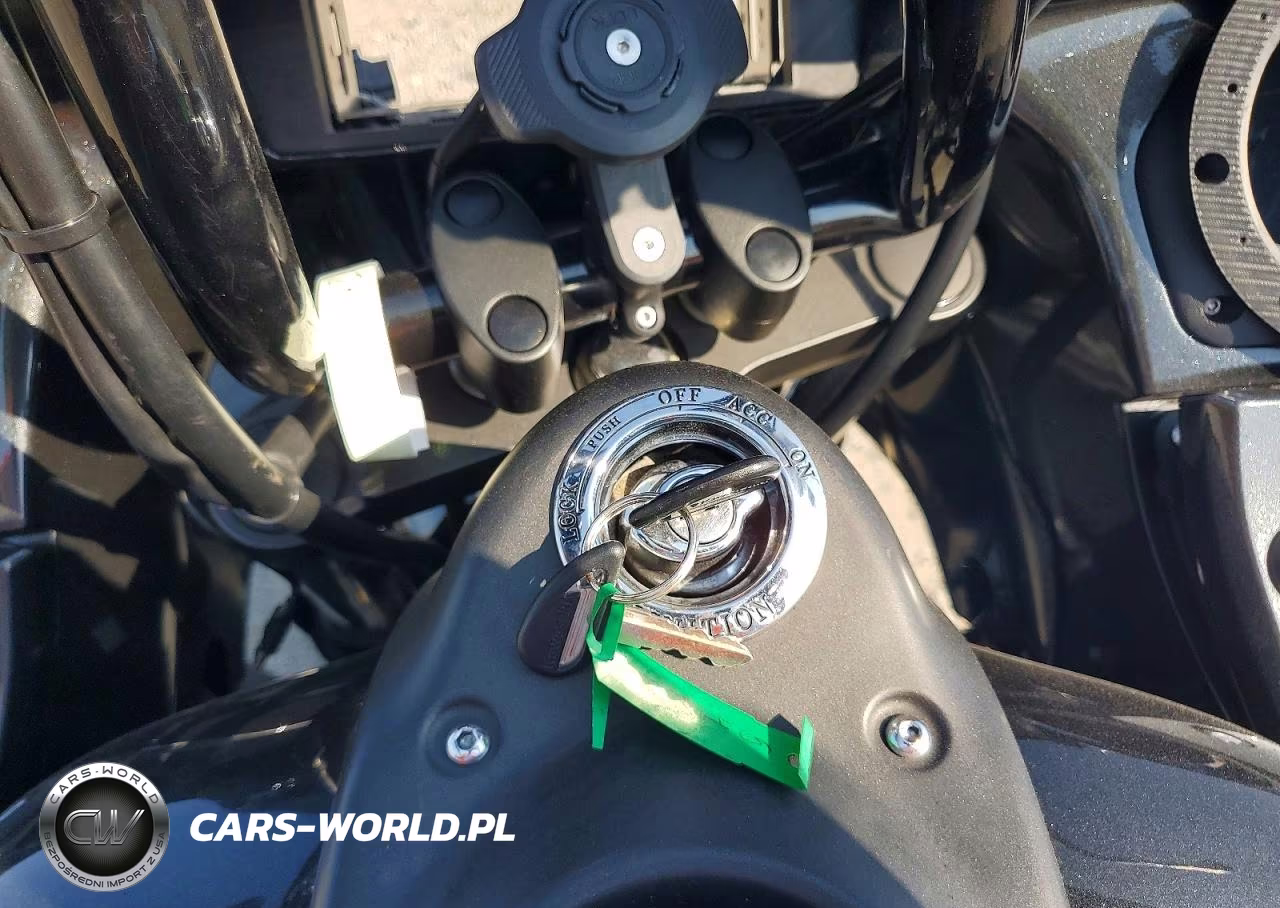 2021 Kawasaki Vn1700 K VIN:JKBVNRK10MA020367 - 8