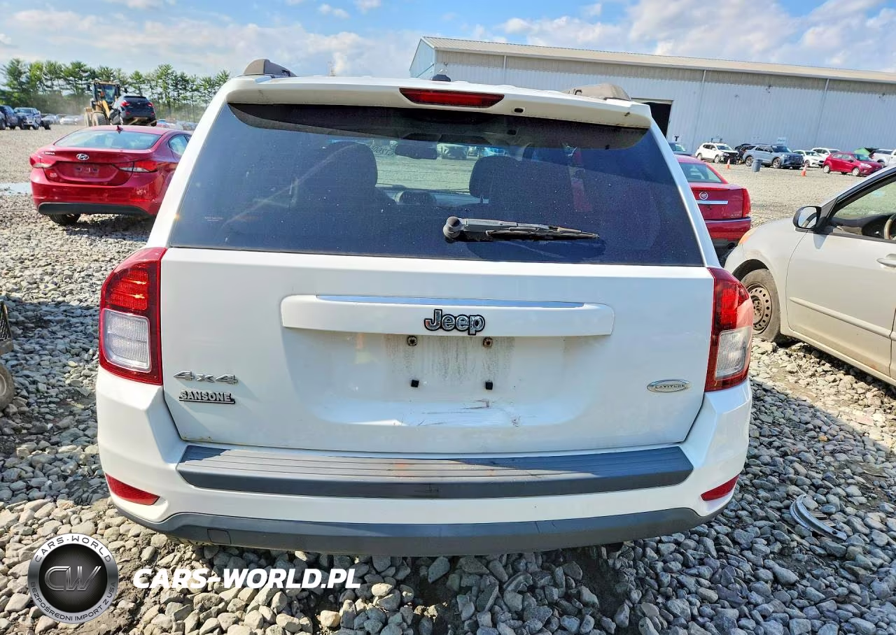 2014 Jeep Compass Latitude VIN:1C4NJDEB7ED828910 - 6