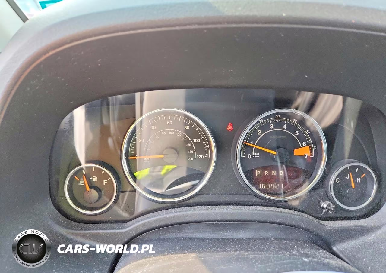2014 Jeep Compass Latitude VIN:1C4NJDEB7ED828910 - 9
