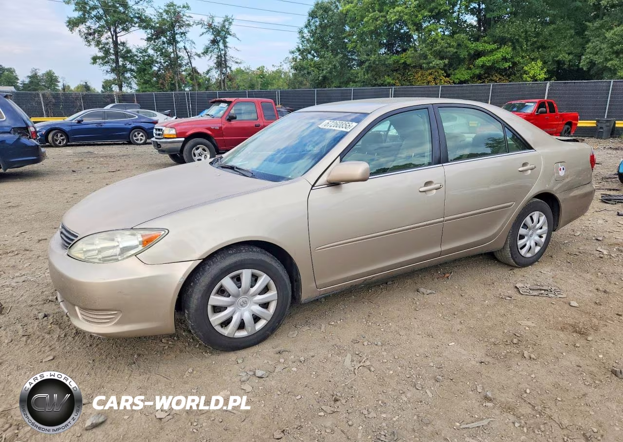 2005 Toyota Camry Le – zdjęcie 1 z 12