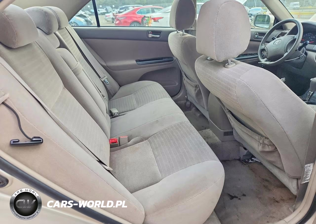 2005 Toyota Camry Le VIN:4T1BE32K95U096040 - 10