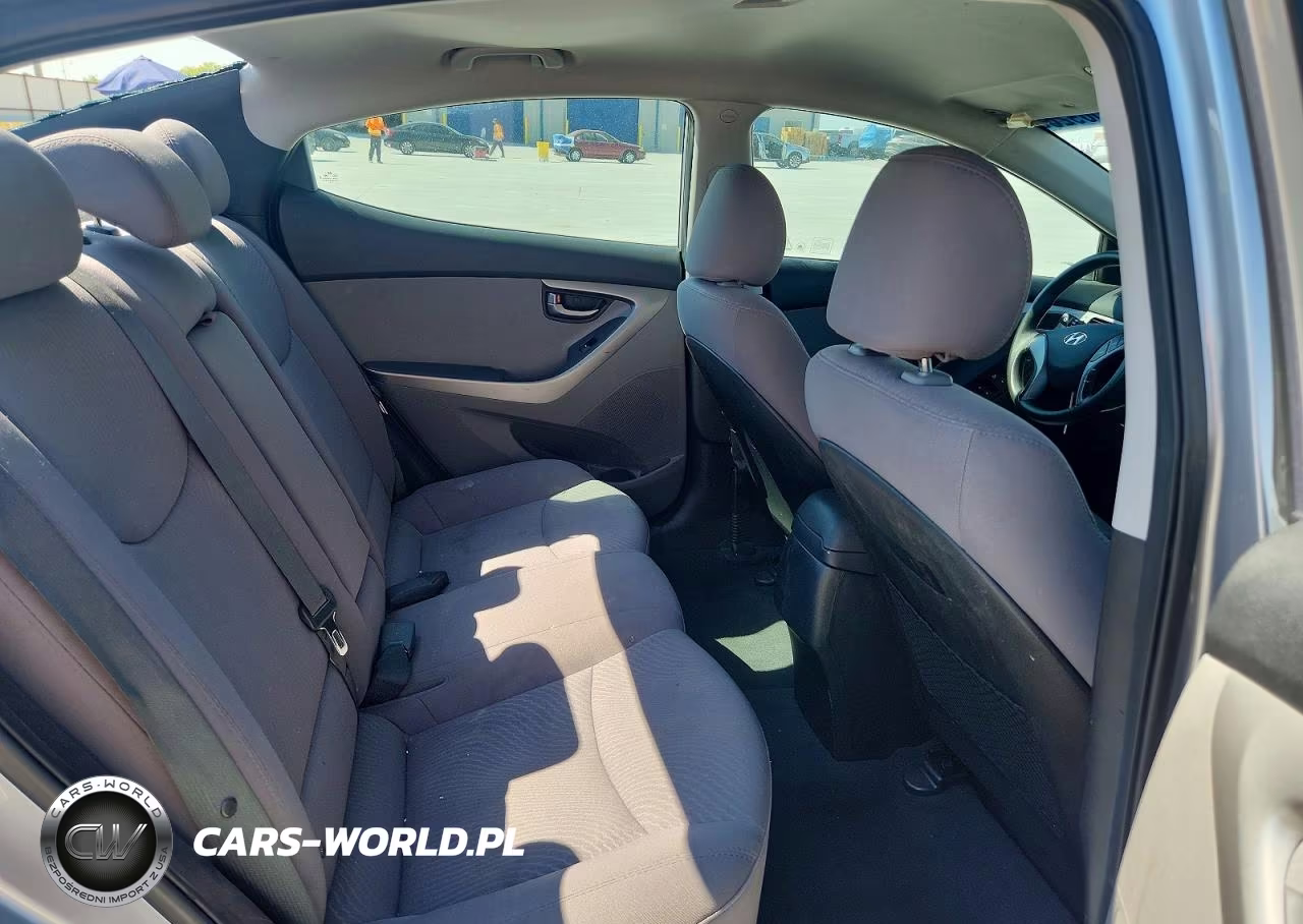 2016 Hyundai Elantra Se VIN:5NPDH4AE5GH755895 - 10