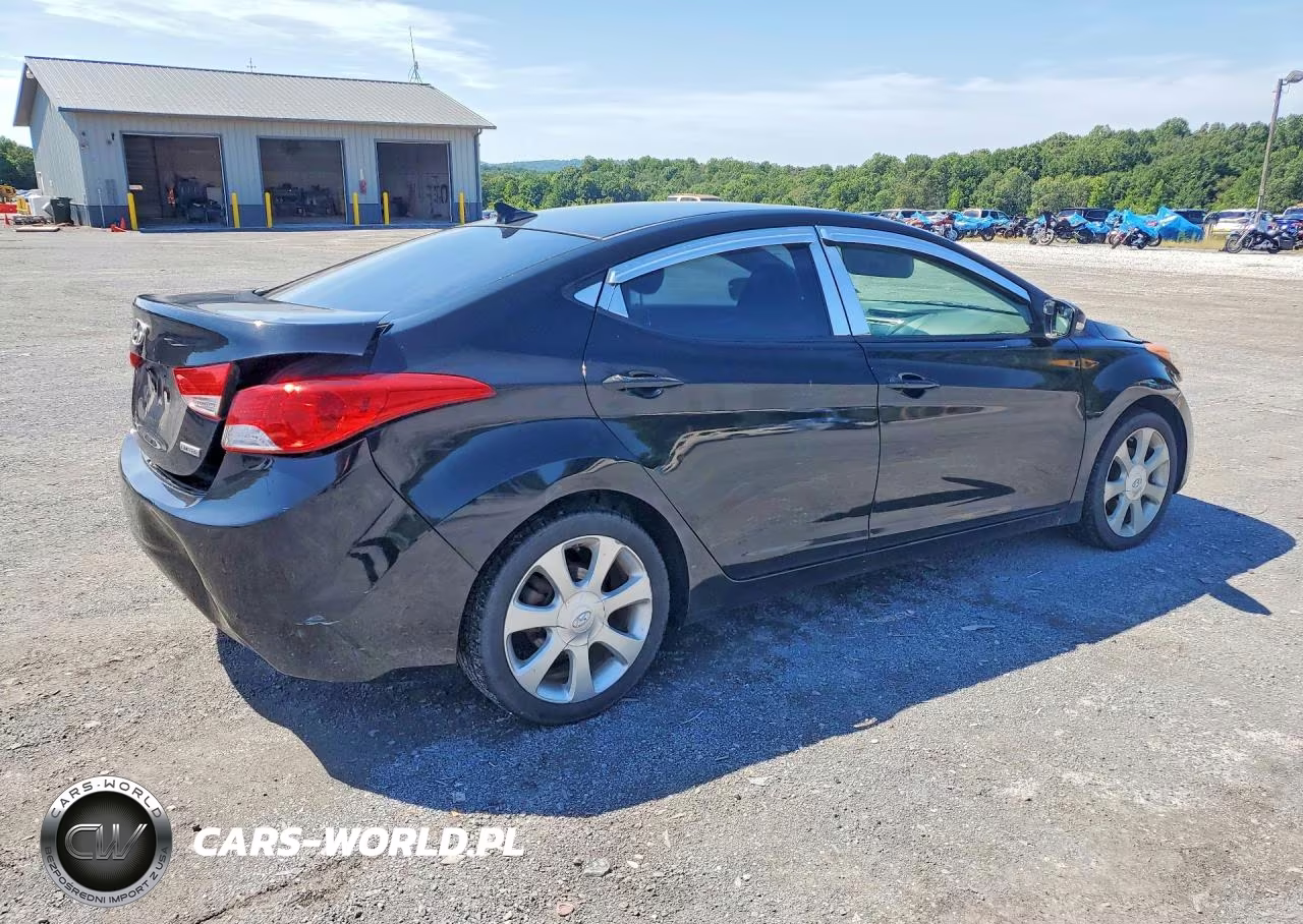 2013 Hyundai Elantra Limited VIN:KMHDH4AE8DU572455 - 3