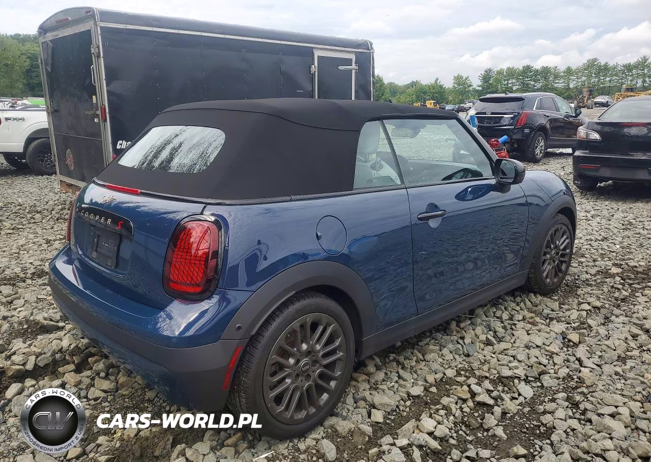 2025 Mini Cooper S VIN:WMW23GX01S2X52261 - 3