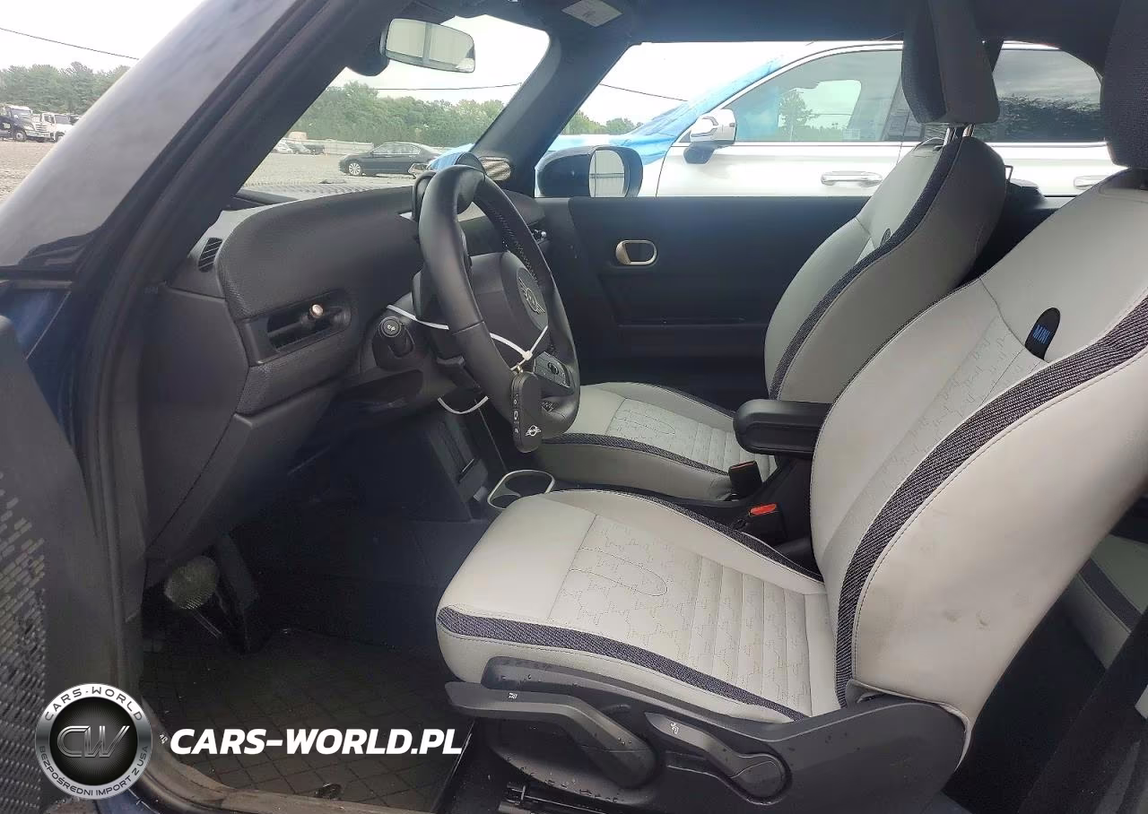 2025 Mini Cooper S VIN:WMW23GX01S2X52261 - 7