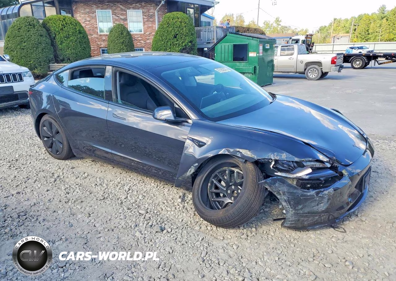 2026 Tesla Model 3 VIN:5YJ3E1EB0TF214801 - 4