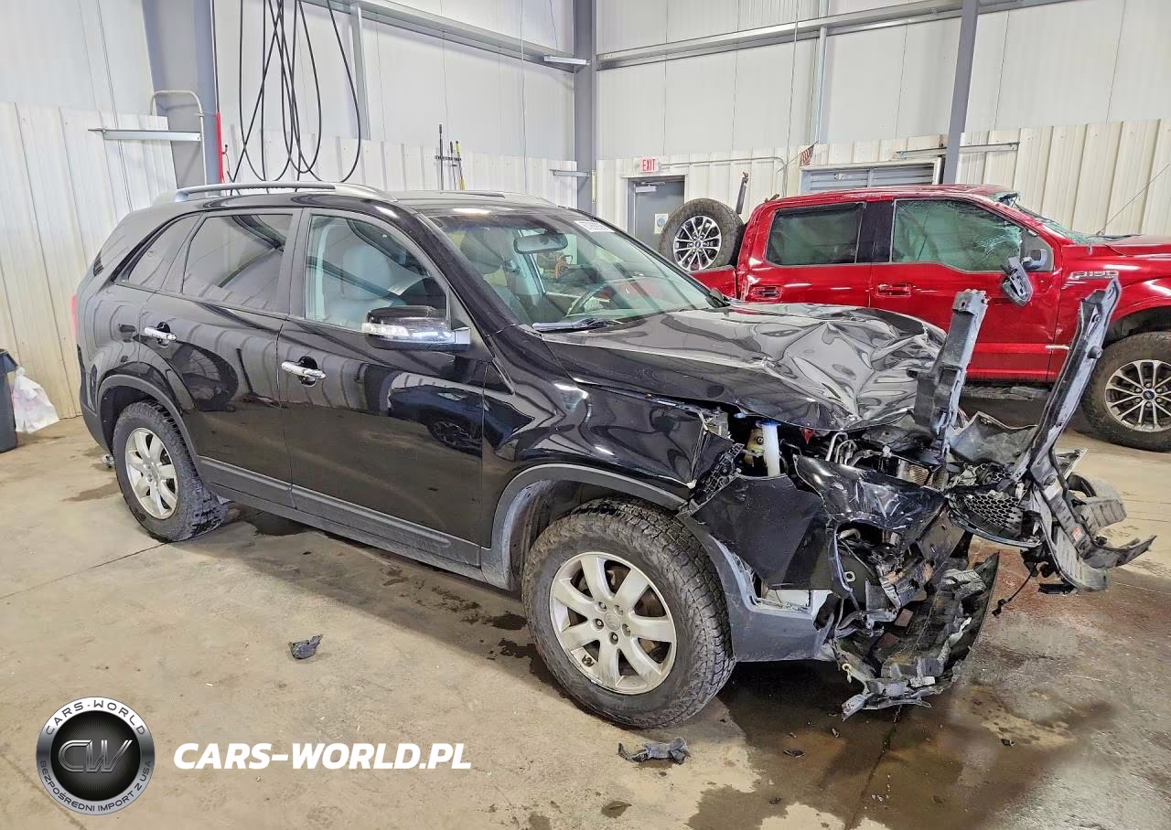 2013 Kia Sorento Lx VIN:5XYKT3A68DG354403 - 4