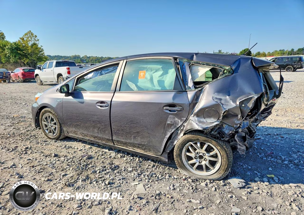2017 Toyota Prius V Two VIN:JTDZN3EU6HJ066998 - 2