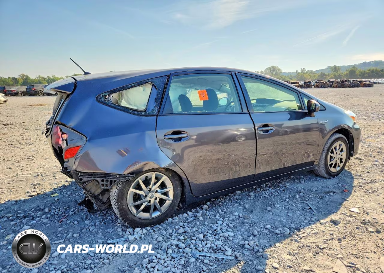 2017 Toyota Prius V Two VIN:JTDZN3EU6HJ066998 - 3