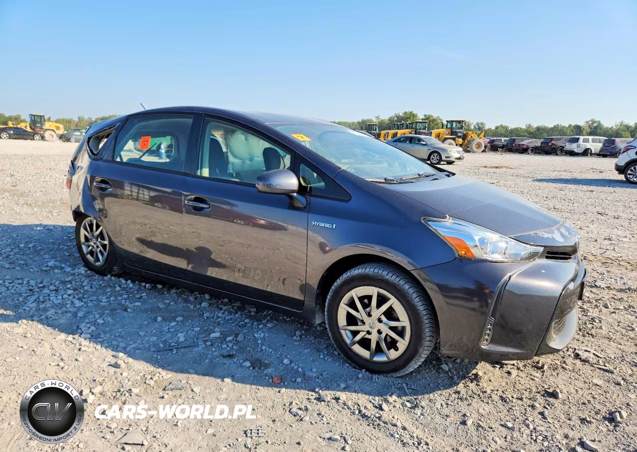 2017 Toyota Prius V Two VIN:JTDZN3EU6HJ066998 - 4