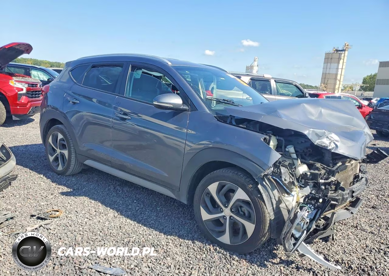 2018 Hyundai Tucson Sport VIN:KM8J33AL7JU801178 - 4