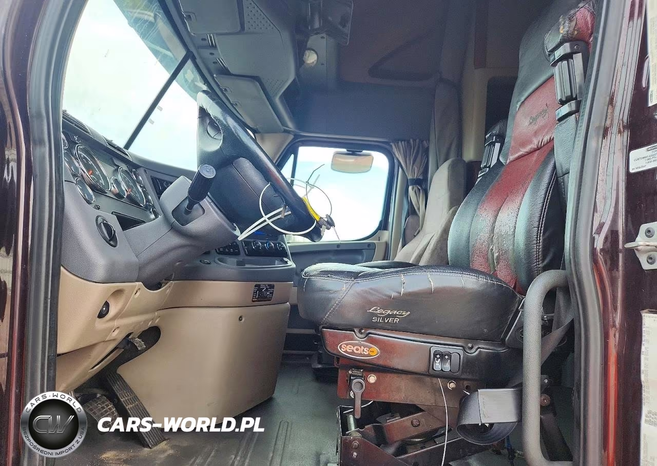 2016 Freightliner Cascadia 125 VIN:3AKJGLD51GSGS9038 - 7