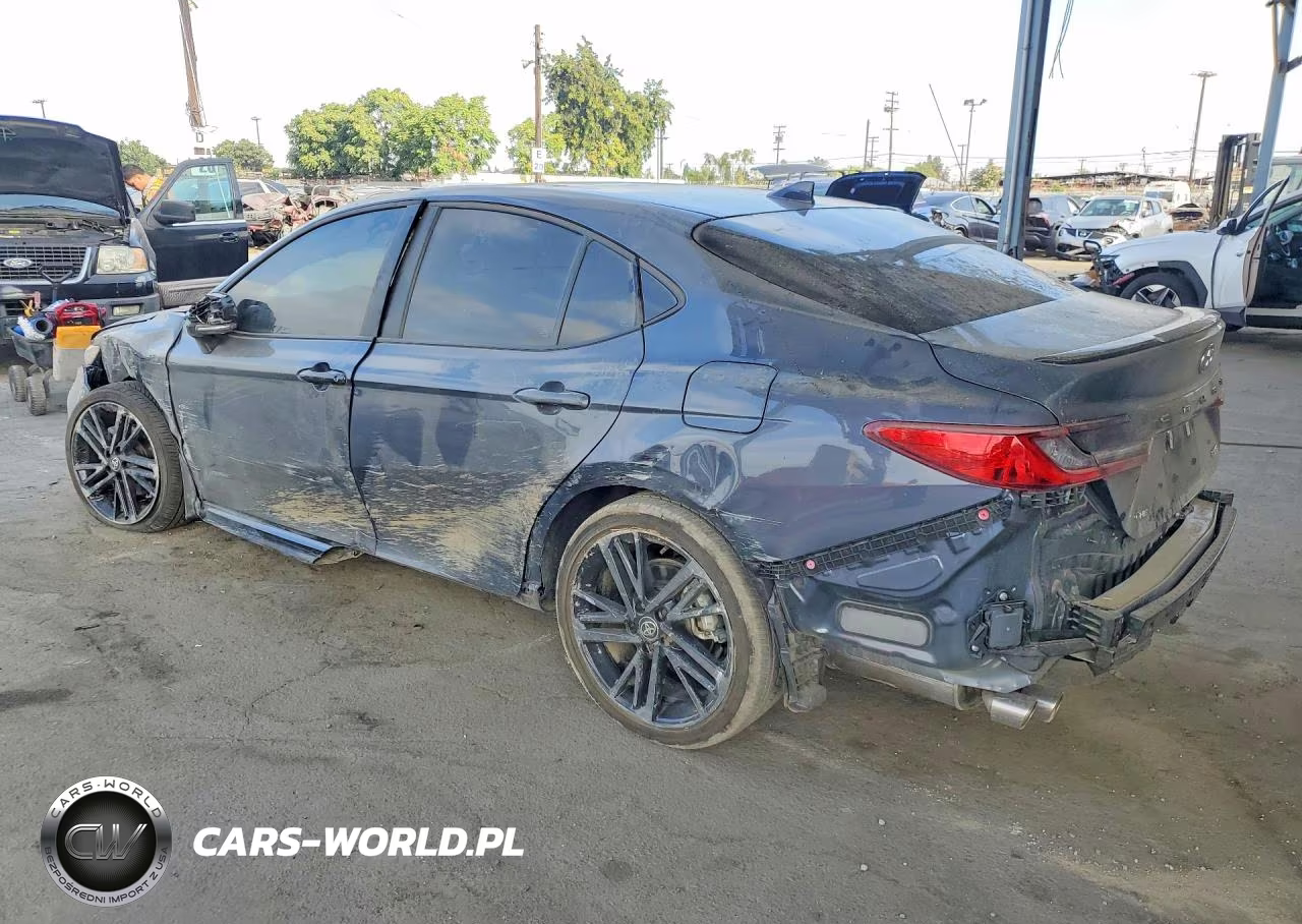 2026 Toyota Camry Xse VIN:4T1DAACKXTU755120 - 2