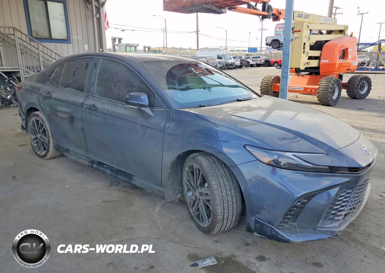 2026 Toyota Camry Xse VIN:4T1DAACKXTU755120 - 4