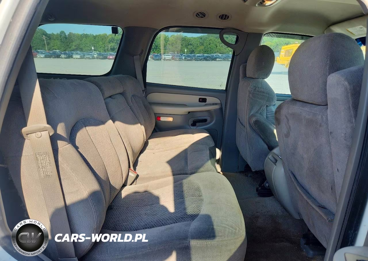 2000 Chevrolet Tahoe K1500 VIN:1GNEK13T8YJ165982 - 11