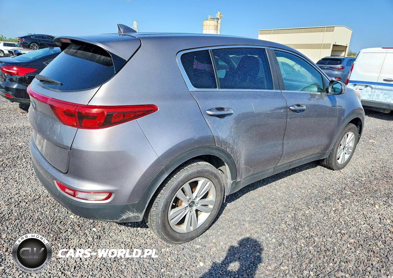 2018 Kia Sportage Lx VIN:KNDPM3AC6J7453626 - 3