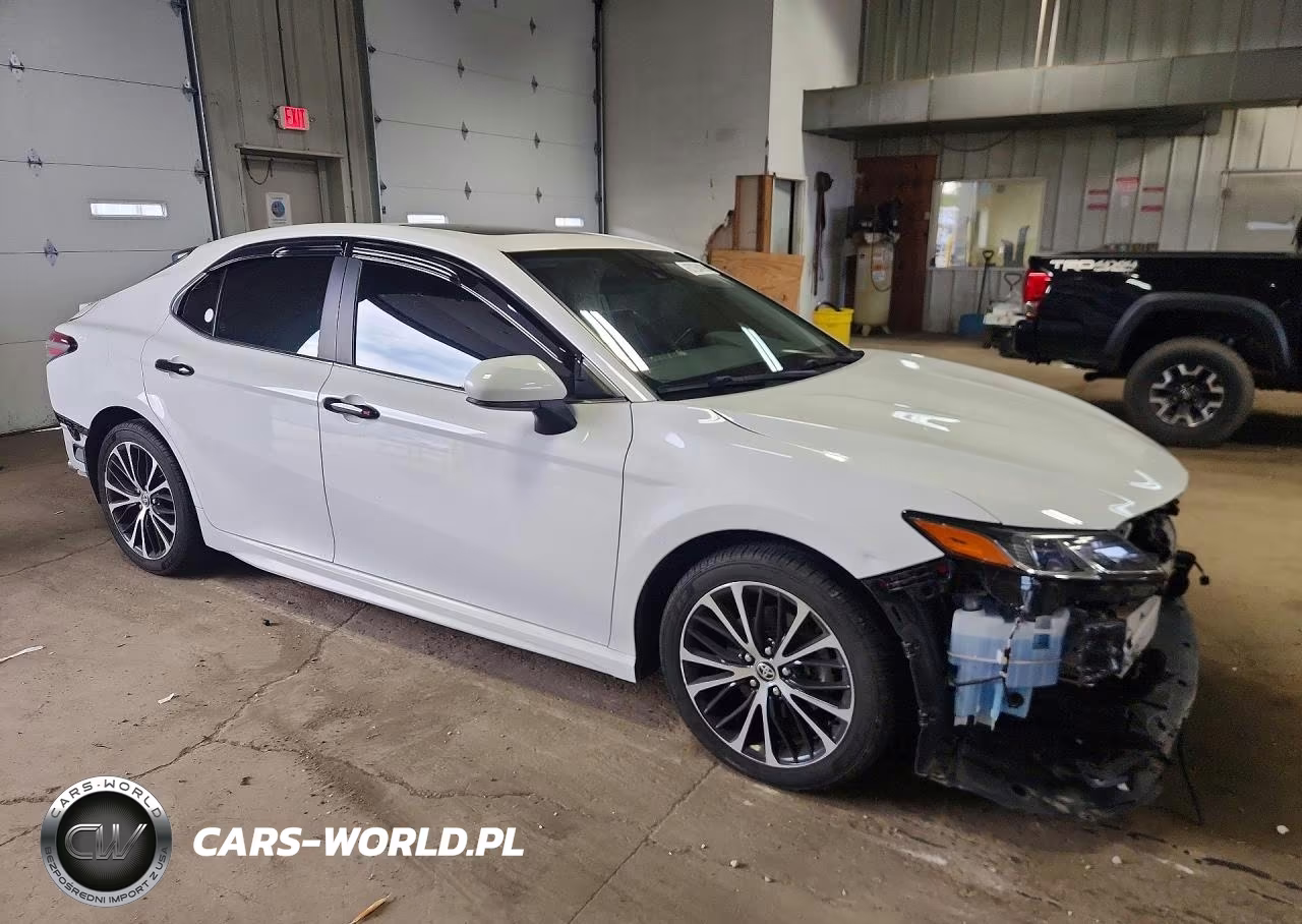 2020 Toyota Camry Se VIN:4T1G11AK2LU511333 - 4