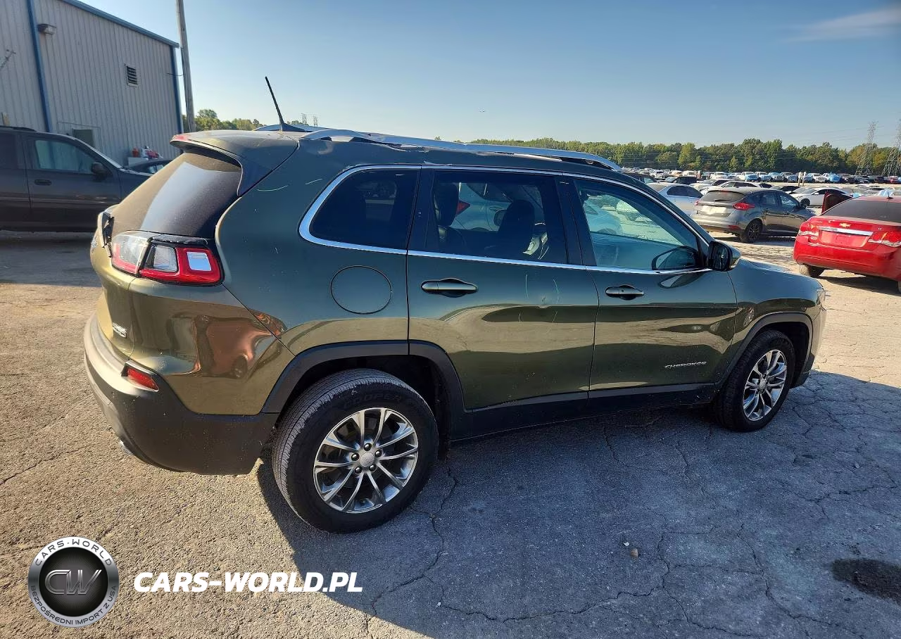 2021 Jeep Cherokee Latitude Lux VIN:1C4PJLMX0MD136843 - 3