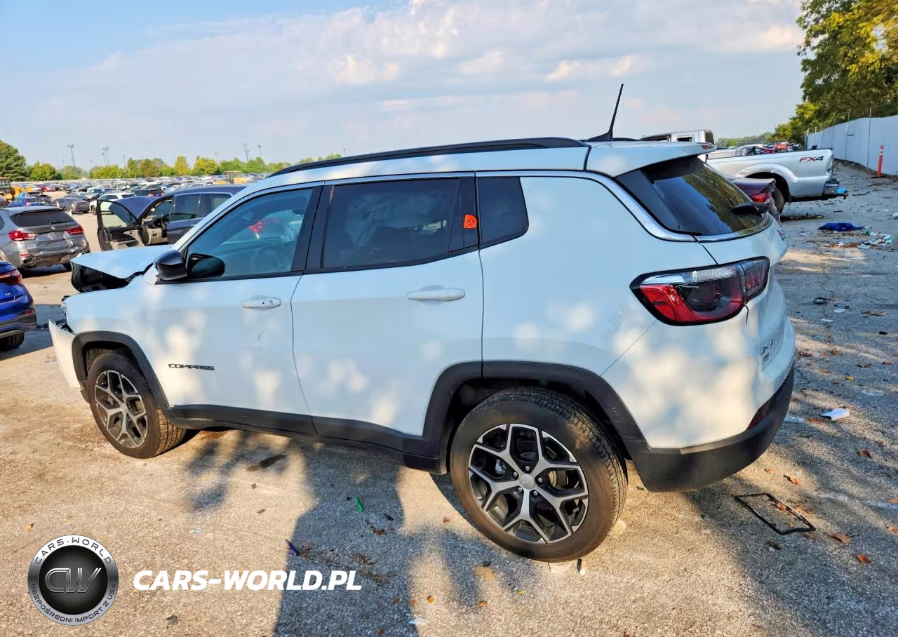 2024 Jeep Compass Latitude VIN:3C4NJDBN6RT607992 - 2