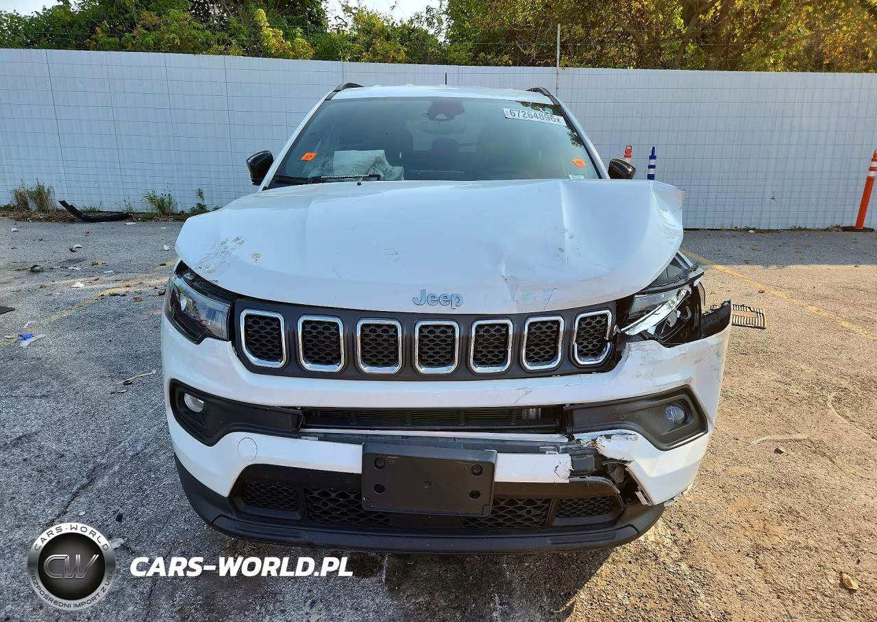 2024 Jeep Compass Latitude VIN:3C4NJDBN6RT607992 - 5
