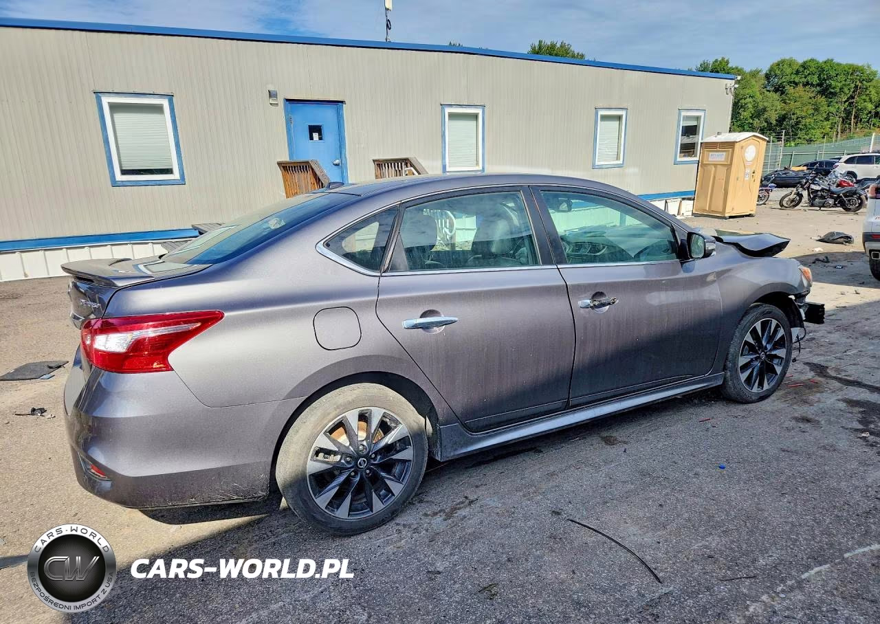 2017 Nissan Sentra Sr Turbo VIN:3N1CB7AP4HY216918 - 3