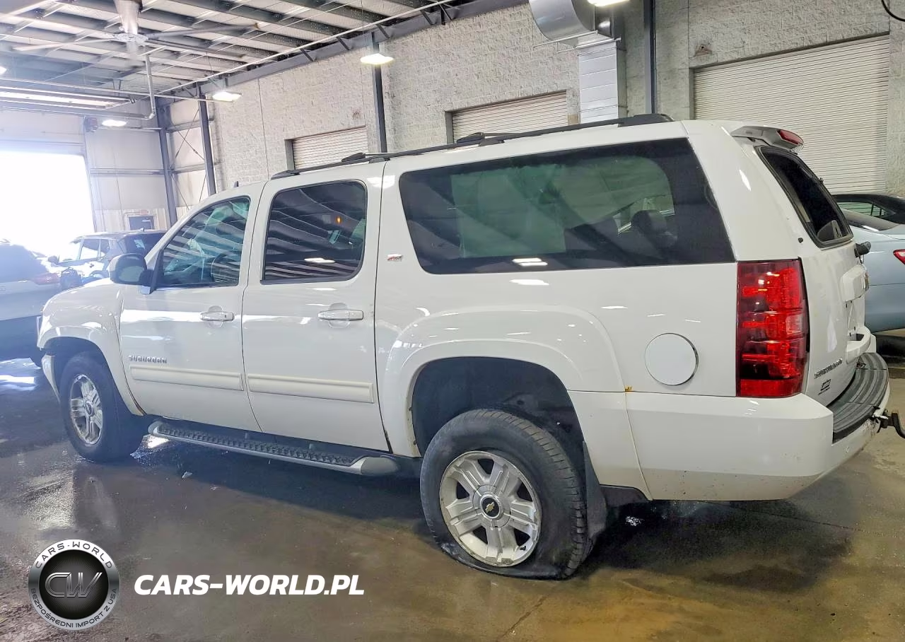 2010 Chevrolet Suburban K1500 Lt VIN:1GNUKJE37AR242602 - 2
