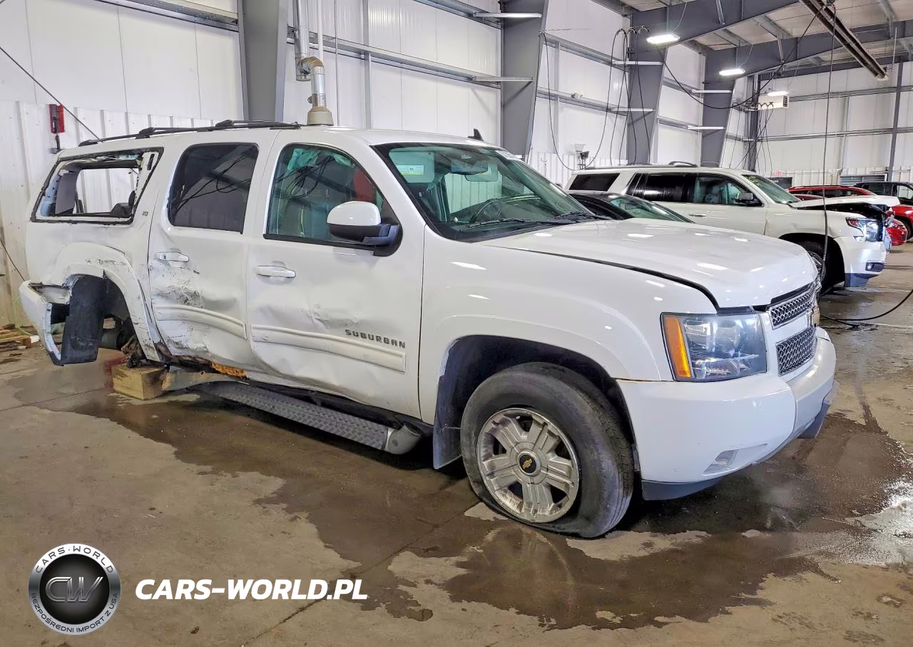 2010 Chevrolet Suburban K1500 Lt VIN:1GNUKJE37AR242602 - 4