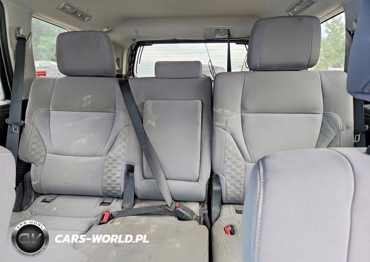 2023 Toyota Sequoia Sr5 VIN:7SVAAABAXPX015478 - 10