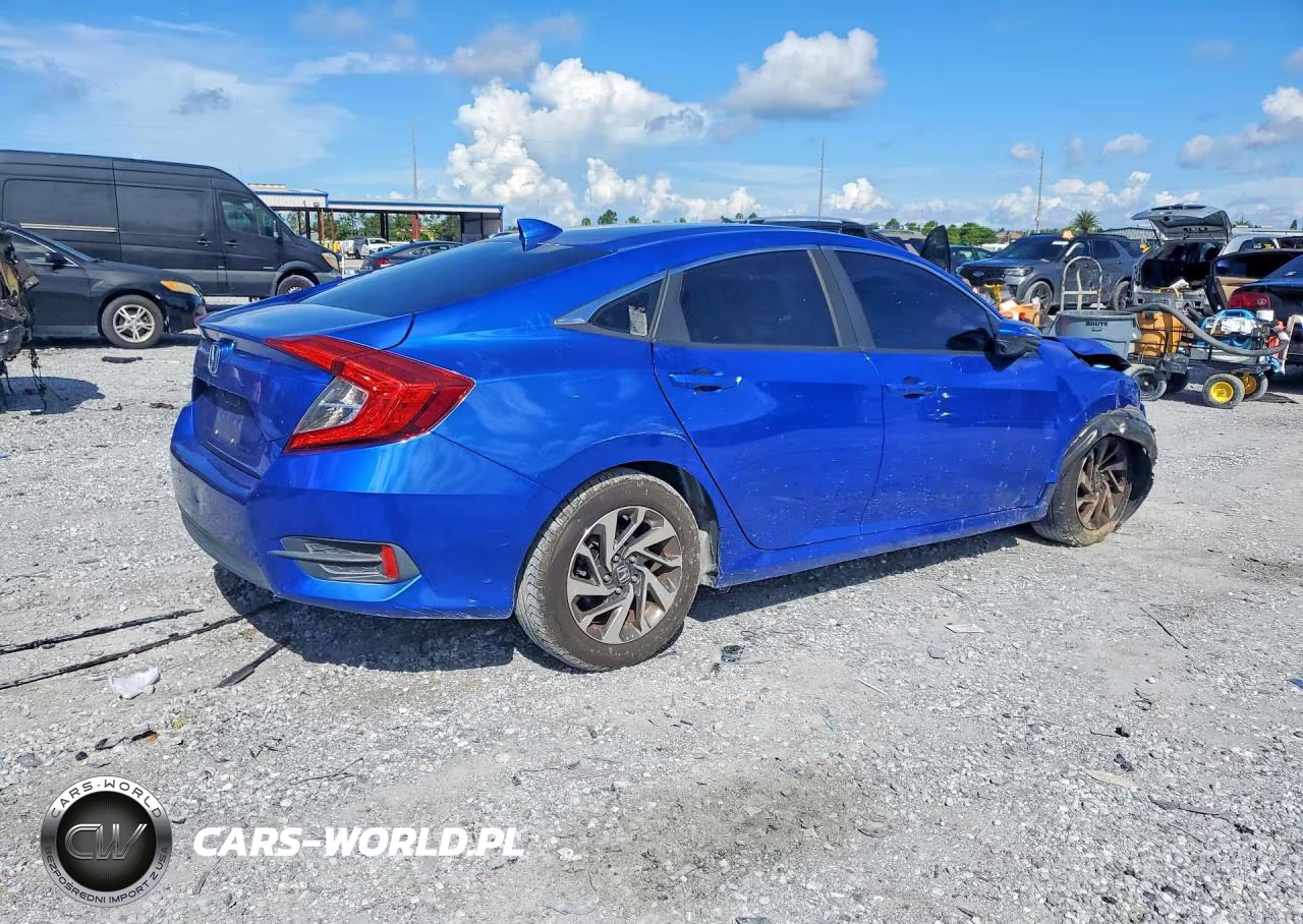 2018 Honda Civic Ex VIN:19XFC2S71JE000065 - 3