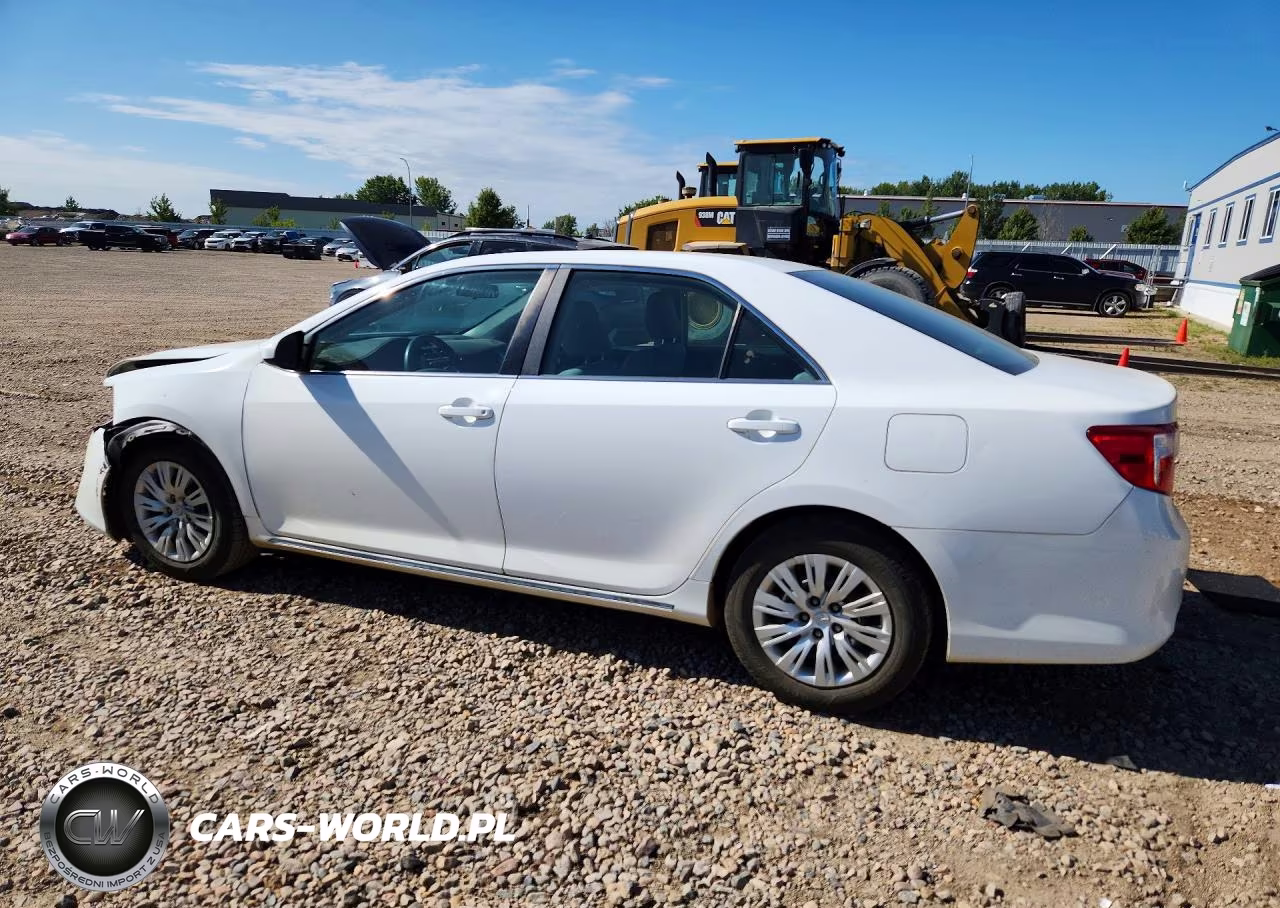 2014 Toyota Camry Le VIN:4T4BF1FK3ER372035 - 2