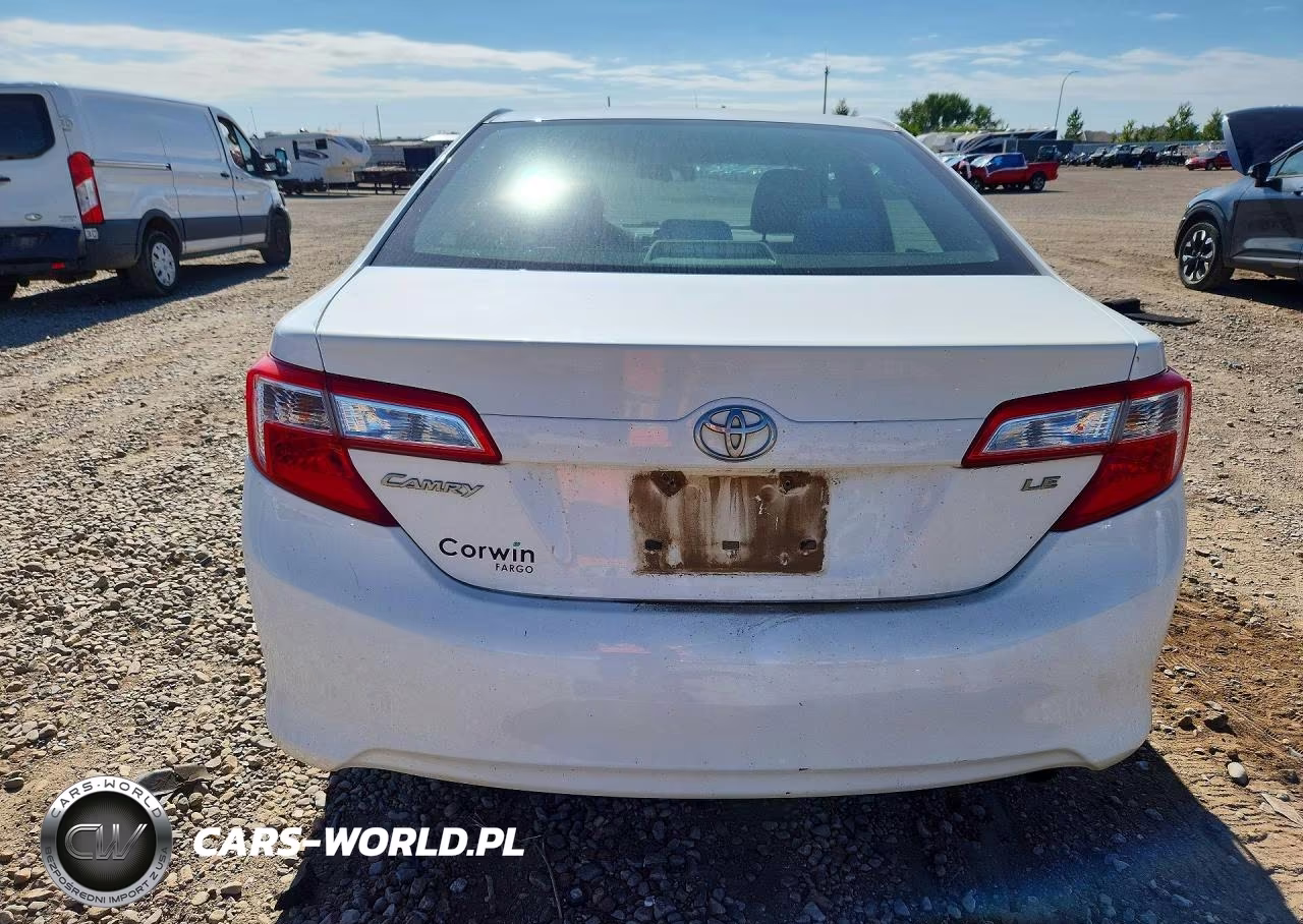 2014 Toyota Camry Le VIN:4T4BF1FK3ER372035 - 6