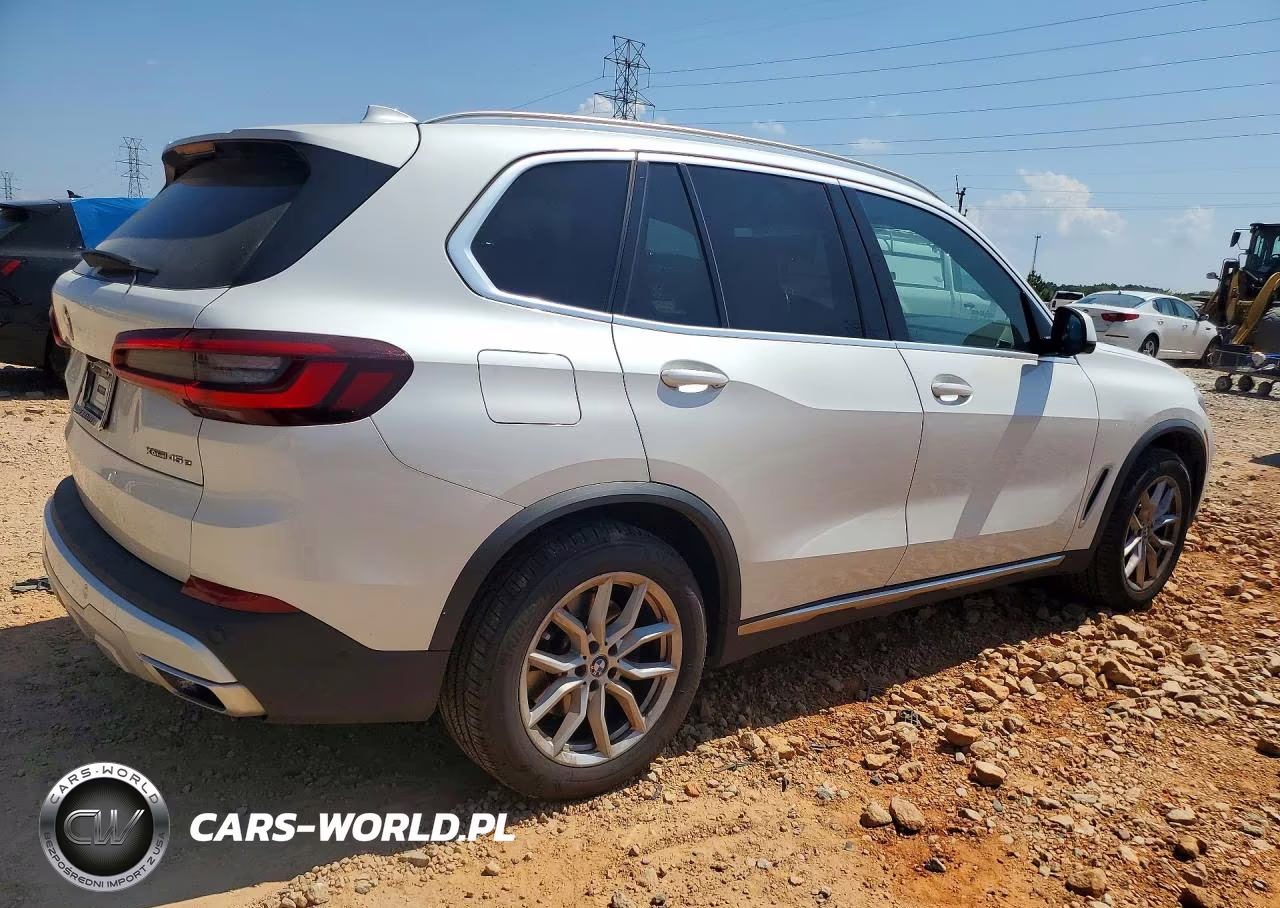 2021 BMW X5 xDrive45E VIN:5UXTA6C01M9D91560 - 3