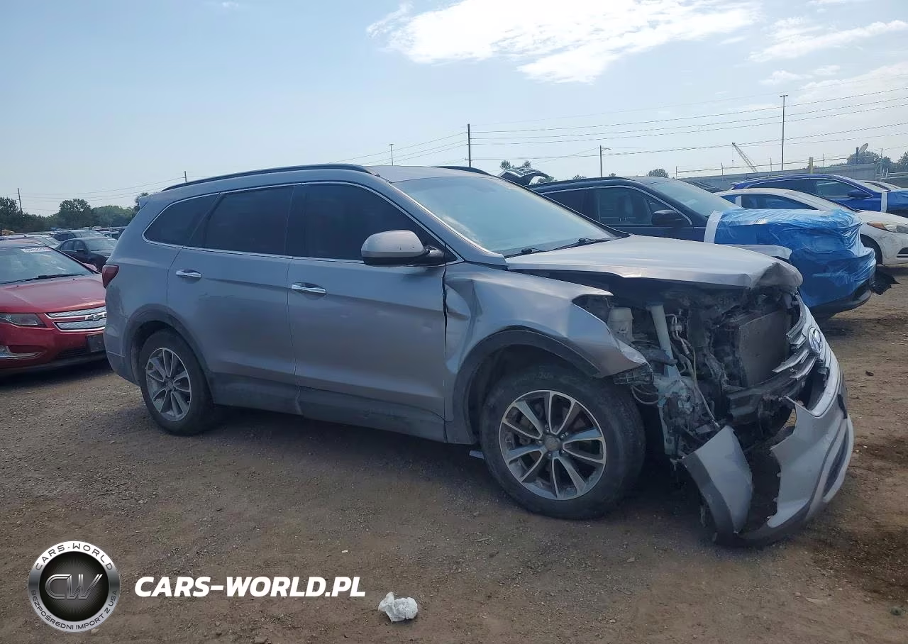 2018 Hyundai Santa Fe Se VIN:KM8SMDHF3JU293685 - 4
