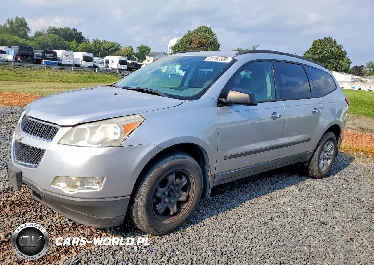 2010 Chevrolet Traverse Ls VIN:1GNLREED3AS127155 - 1
