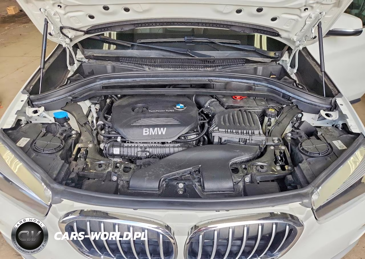 2018 BMW X1 xDrive28I VIN:WBXHT3C31J5K25682 - 12