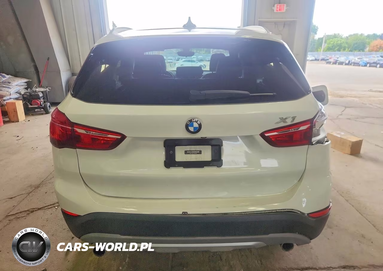 2018 BMW X1 xDrive28I VIN:WBXHT3C31J5K25682 - 6
