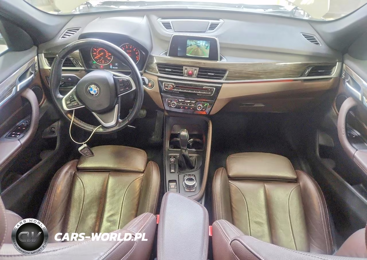2018 BMW X1 xDrive28I VIN:WBXHT3C31J5K25682 - 8