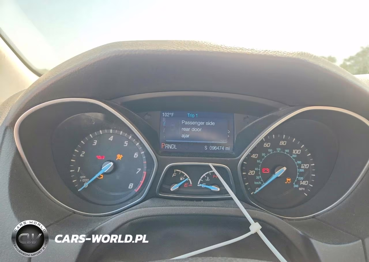 2014 Ford Focus Se VIN:1FADP3F29EL417734 - 9